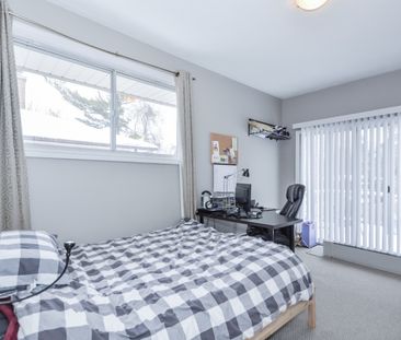 86 University Ave W, Guelph - Photo 1