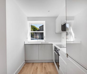 3 bedroom terraced house to rent - Photo 6