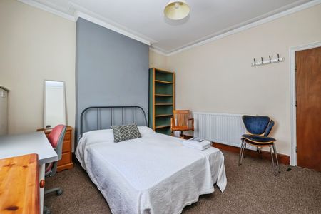 Room in a Shared House, City Road, NG7 - Photo 5
