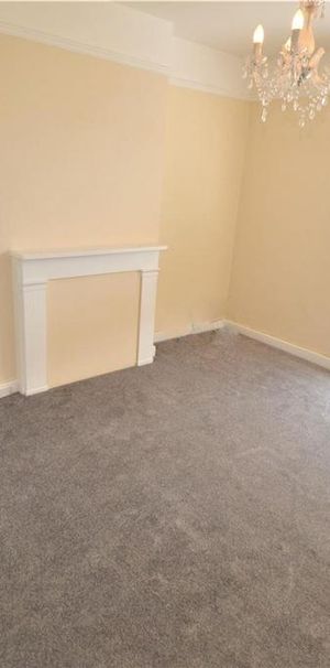 4 bedroom property to rent - Photo 1