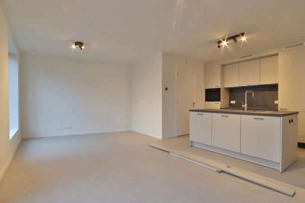 2 slpk BEN-appartement aan het station van Beveren! - Photo 1