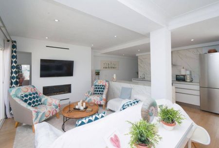 2 bedroom luxury penthouse for rent in Palma de Mallorca, Spain - Photo 3