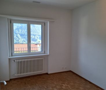 Casa unifamiliare Minergie con giardino e grottino a Insone - Foto 3