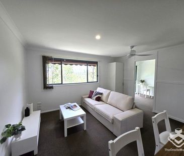 Fully furnished private modern room with Hinterland views - Photo 1