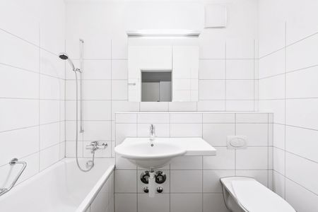 "Wir schenken ihnen eine Miete!" - Photo 4