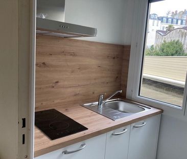Location Appartement 1 pièce 36m² GRANVILLE 50400 - Photo 6