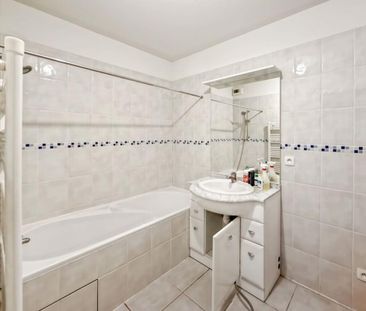 Location Appartement 2 pièces 47m² MONT DE MARSAN 40000 - Photo 4