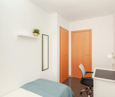 Carrer Aben al Abbar, Valencia, Valencian Community 46021 - Photo 4