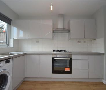 3 bedroom terraced house to rent - Photo 2