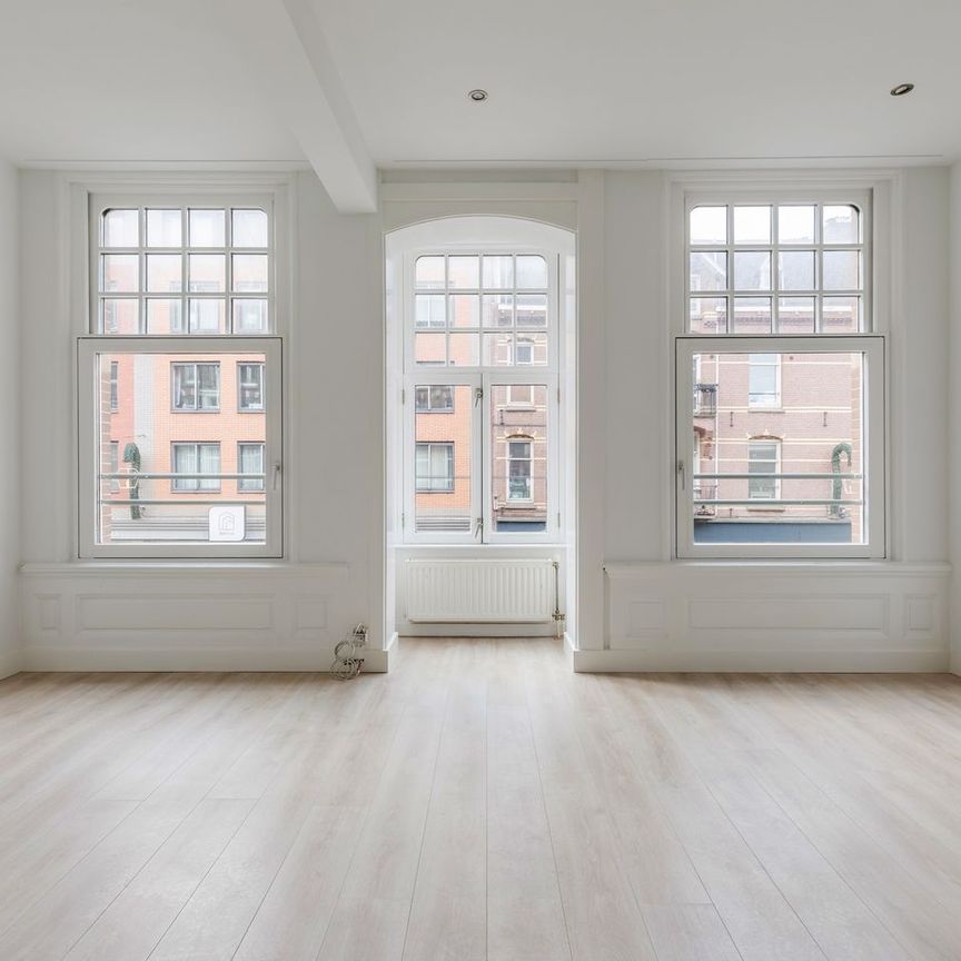 Appartement te huur: Van Woustraat 115-1 1074 AH Amsterdam - Photo 1