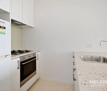 CENTRAL TWO BEDROOM APARTMENT IN CBD - FURNISHED - Photo 5