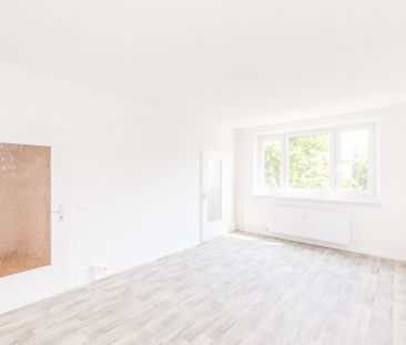 Schicke Wohnung / Balkon / Aufzug - Photo 2