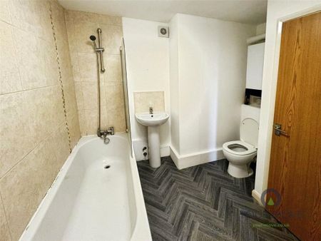 2 bedroom flat to rent - Photo 5