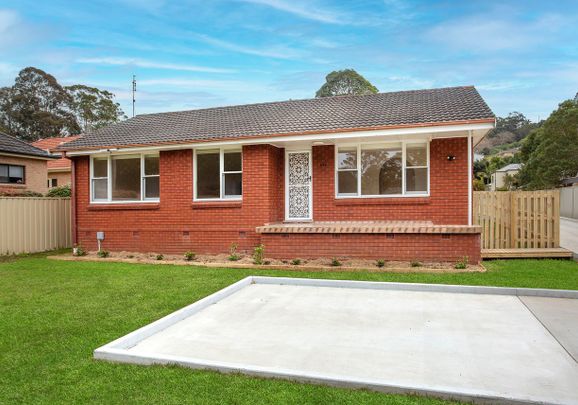 3 BEDROOM HOME IN CENTRAL LOCATION - Photo 1