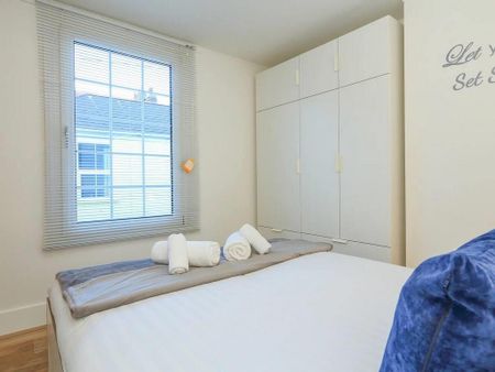 2 bedroom terraced house to rent - Photo 4