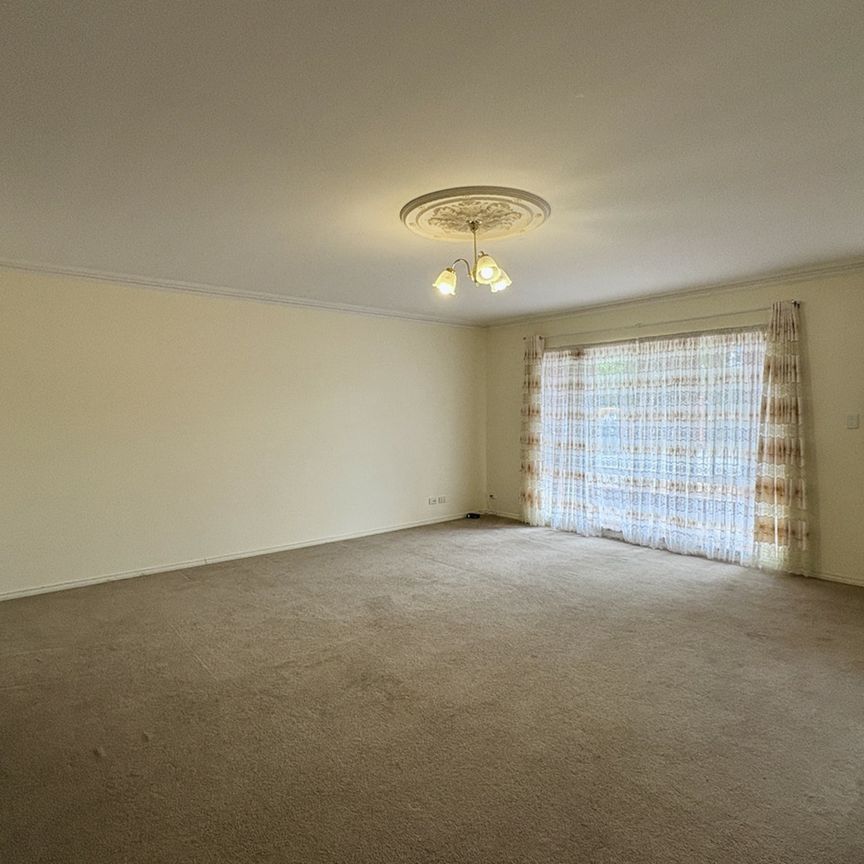 27 Karina Crescent, Holden Hill SA, Belconnen - Photo 1