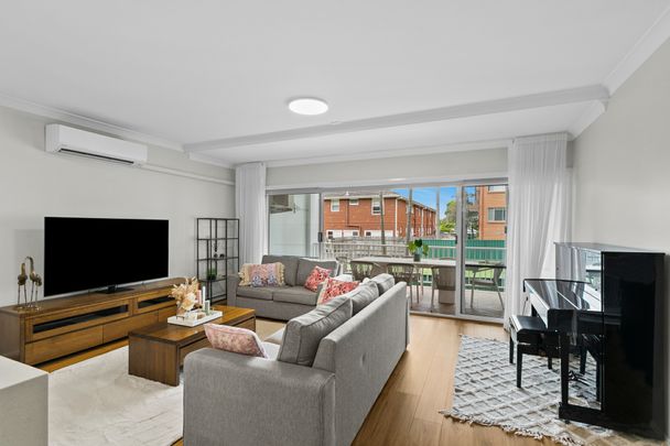 2/73 Campbell Street, Wollongong - Photo 1