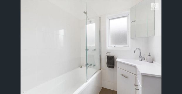 15 Duggan Avenue, Glengowrie, SA 5044 - Photo 1