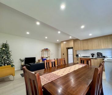 BRAND NEW RENOVATED FURNISHED TWO BEDROOM – ENJOY THE BONDI LIFESTYLE - Photo 1