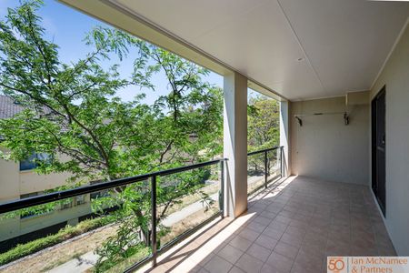 22/22 Lampard Circuit, Bruce ACT 2617 - House For Rent | Domain - Photo 4