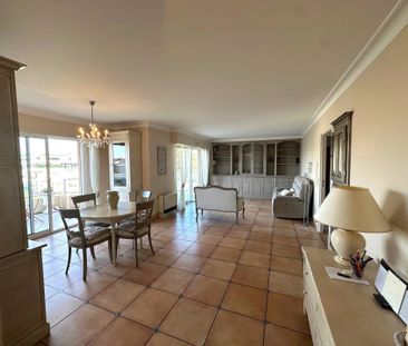 Location Appartement 3 pièces 87m² ST LAURENT DU VAR 06700 - Photo 3