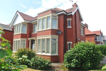 Watson Road, Blackpool, FY4 2DB - Photo 5