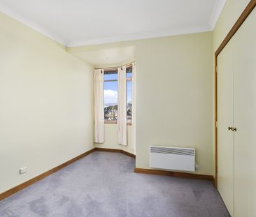 Large family home - Photo 1