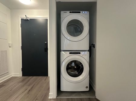 For Lease - 395 Dundas Street Unit# 523, Oakville, Ontario - Photo 5
