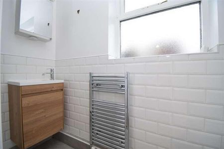 Northgate, Horbury, Wakefield, WF4 - Photo 5