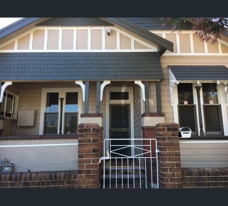 26 Gordon Avenue, Hamilton, NSW 2303 - Photo 4