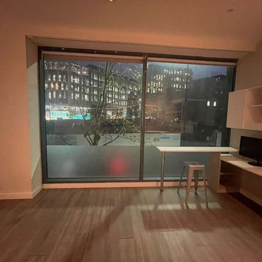 2 Bed Flat, Union Street, S1 - Photo 1