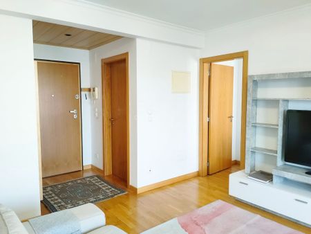 Apartamento T1 com varanda | Olivais | ARRENDAR - Photo 3