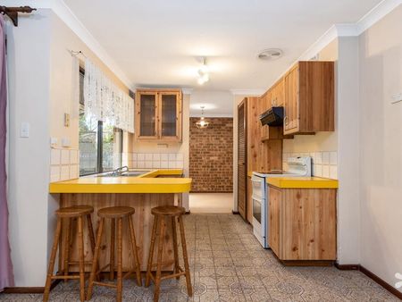 23 Winchester Way - Photo 4