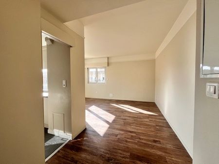 Location Appartement 2 pièces 50m² AIX EN PROVENCE 13100 - Photo 2