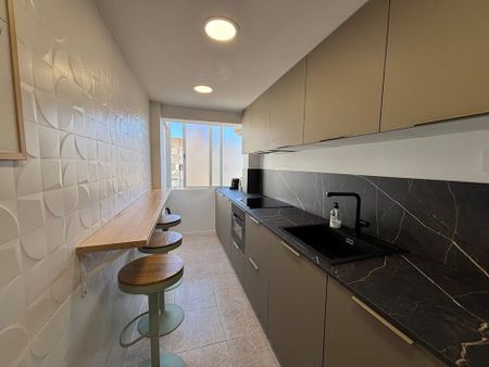 Carrer de Rodrigo de Pertegás, Valencia, Valencian Community 46023 - Photo 3