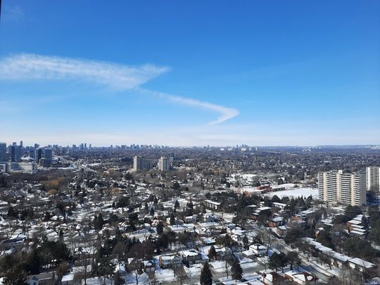 One plus den condo for rent in Norh York - Photo 1