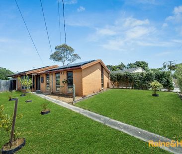 3 Bedroom house for Lease in Cranbourne! - Photo 1