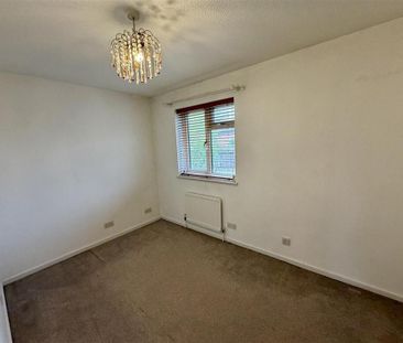 2 bedroom semi-detached house to rent - Photo 4