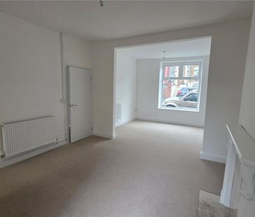 3 bedroom terraced house to rent - Photo 4