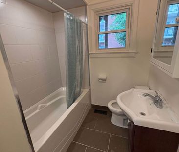 For Lease - 4287 Queen (Main Unit ) Street, Lincoln, Ontario - Photo 1