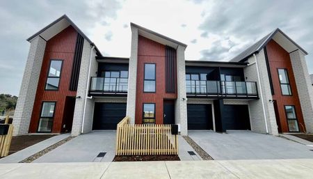 Brand New 3-bedroom Townhouse for Rent!! - Photo 4