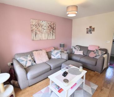 2 bedroom semi-detached house to rent - Photo 2