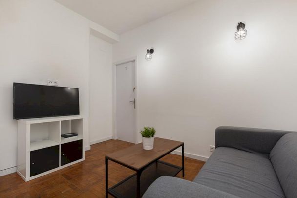 Double room with balcony in Barcelona - Photo 1