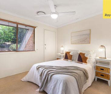 Rare gem in Wentworthville's prestigious 'Dorothy Mount' locale - Photo 5