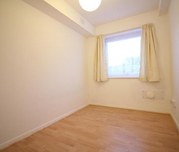 Swan Road, West Drayton - Photo 3