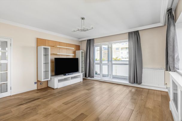 Avenue Road, St Johns Wood, NW8, London - Photo 1