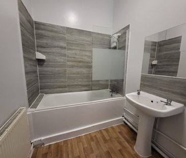 1 Bed Flat, High Street, NW10 - Photo 5