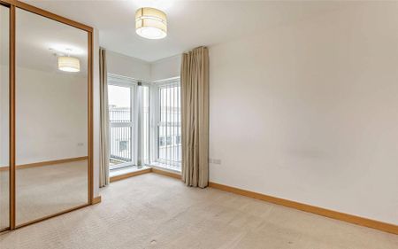 2 bedroom semi-detached house to rent - Photo 5