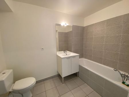 Location Appartement 1 pièce 26m² - Photo 2