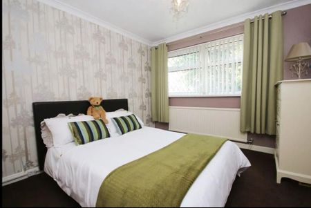 5 bedroom detached house to rent - Photo 4